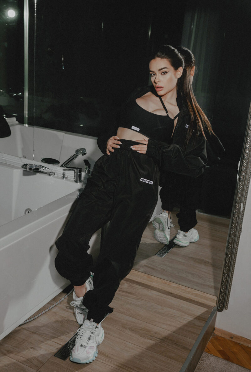 Pantaloni Sport „202”